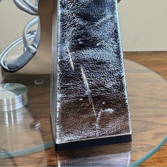 NEW Marc Fisher Giada Sandal in silver - Picture 14 of 16